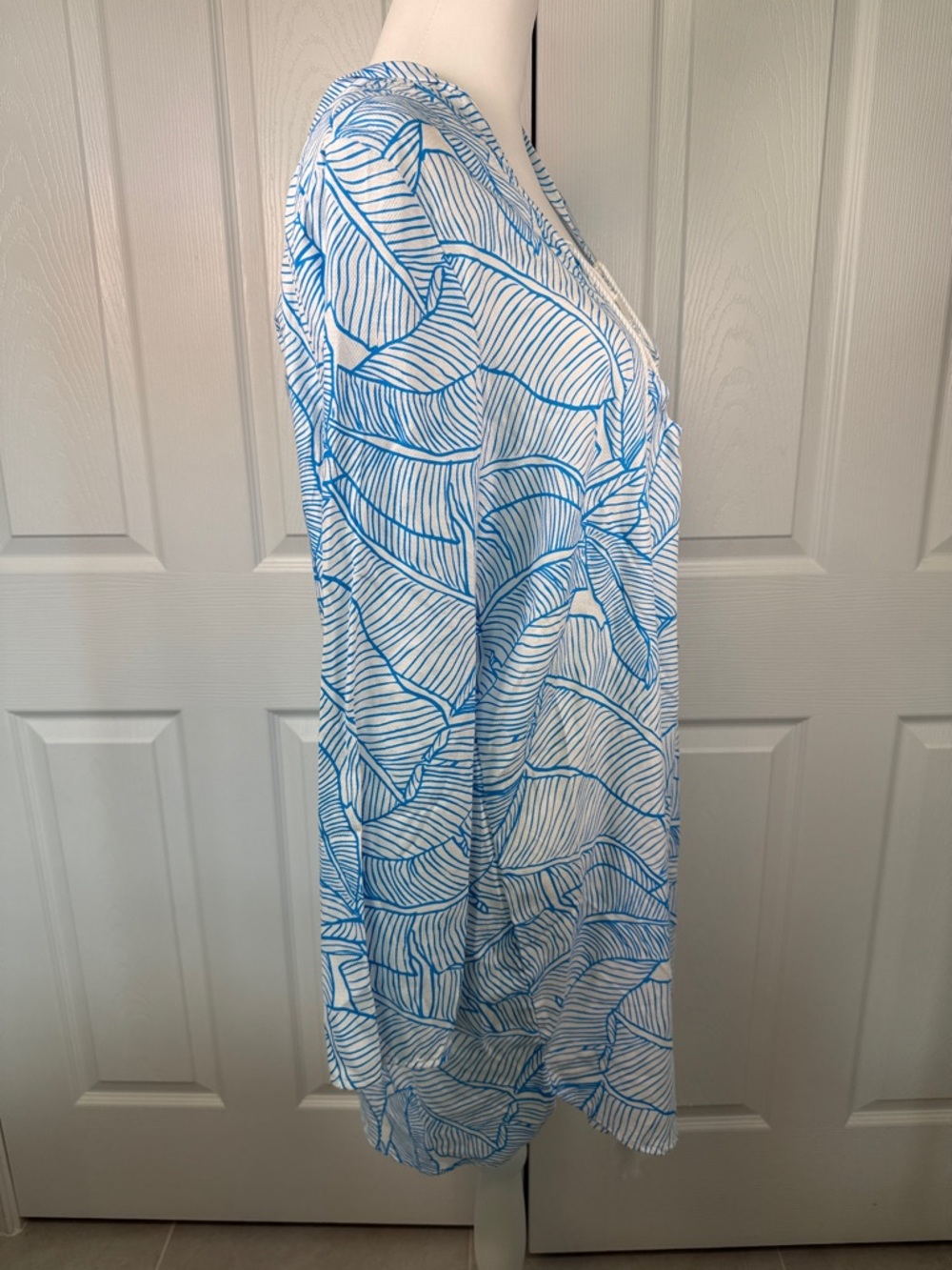 Anthropologie Charlie Holiday Coco Tropical Beach Cover Up
Dress Cover-Up Tunic - Picture 3 of 7